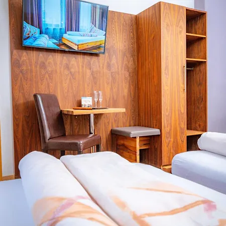 Sandhof 3*
